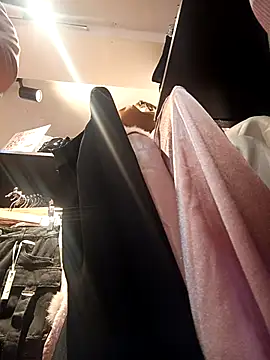 Snapshot of LIZ-06_ chatting on March 2025 11:31:01 PM LIZ-06 online show from March 2025 11:31:01 PM