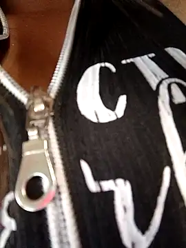 Snapshot of LIZ-06_ chatting on March 2025 10:42:01 PM LIZ-06 online show from March 2025 10:42:01 PM