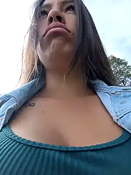 Snapshot of LIZ-06_ chatting on March 2025 12:50:02 PM LIZ-06 online show from March 2025 12:50:02 PM