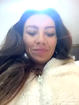 Snapshot of LIZ-06_ chatting on September 2025 05:20:01 AM LIZ-06 online show from September 2025 05:20:01 AM