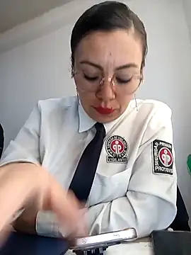 Snapshot of LIZ-06_ chatting on October 2025 02:06:01 PM LIZ-06 online show from October 2025 02:06:01 PM