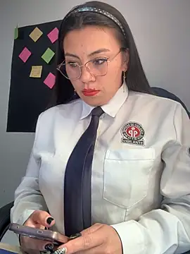 Snapshot of LIZ-06_ chatting on October 2025 05:09:02 PM LIZ-06 online show from October 2025 05:09:02 PM