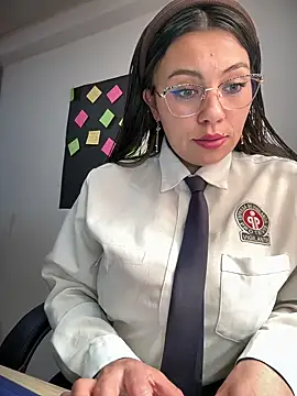 Snapshot of LIZ-06_ chatting on October 2025 04:02:02 PM LIZ-06 online show from October 2025 04:02:02 PM