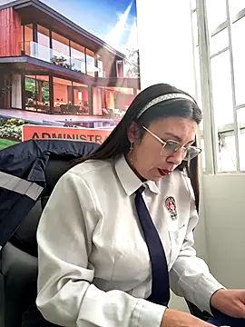 Snapshot of LIZ-06_ chatting on November 2025 02:05:02 PM LIZ-06 online show from November 2025 02:05:02 PM