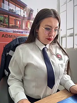 Snapshot of LIZ-06_ chatting on November 2025 01:44:01 PM LIZ-06 online show from November 2025 01:44:01 PM