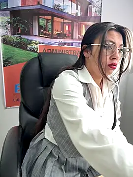 Snapshot of LIZ-06_ chatting on November 2025 03:27:02 PM LIZ-06 online show from November 2025 03:27:02 PM