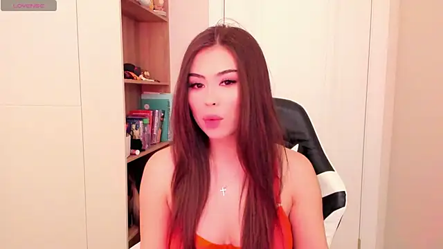 may mia online show from December 2025 03:30:01 PM