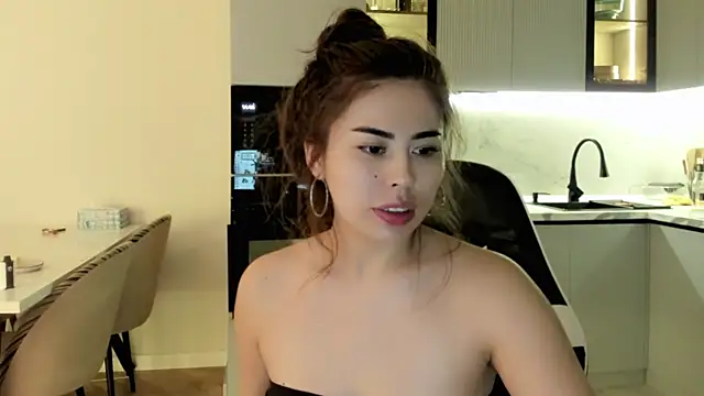 Snapshot of may_mia chatting on July 2026 07:57:01 PM may mia online show from July 2026 07:57:01 PM