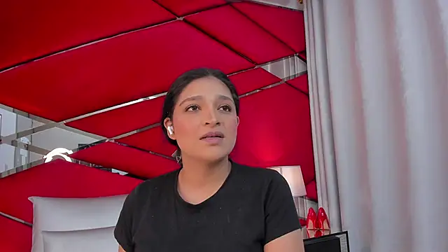 Snapshot of AdeleGray chatting on February 2025 11:45:02 AM AdeleGray online show from February 2025 11:45:02 AM