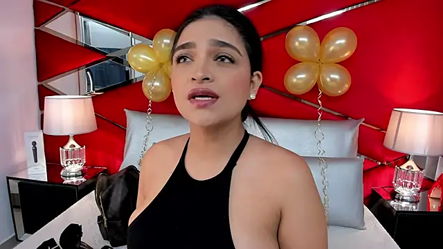 Snapshot of AdeleGray chatting on February 2025 12:00:02 PM AdeleGray online show from February 2025 12:00:02 PM