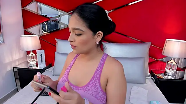 Snapshot of AdeleGray chatting on March 2025 12:33:02 PM AdeleGray online show from March 2025 12:33:02 PM