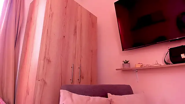 sofiaVelez01 online show from June 2026 04:41:02 PM