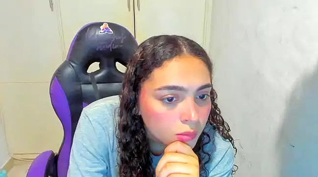 Lily anal squirt  online show from December 2024 08:25:02 PM