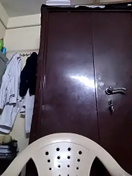 BabySlimmy10 online show from November 2025 07:27:01 PM