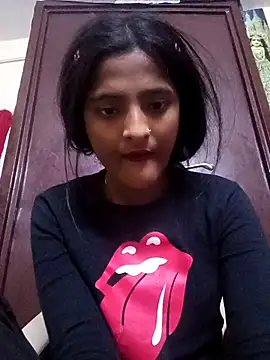 BabySlimmy10 online show from March 2026 05:41:02 PM