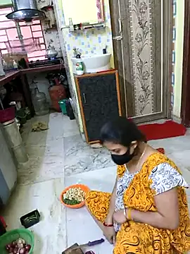 Snapshot of Cute-manisha chatting on February 2025 06:11:02 AM Cute-manisha online show from February 2025 06:11:02 AM