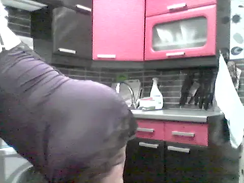 Lisa Suzie online show from April 2026 07:07:02 PM