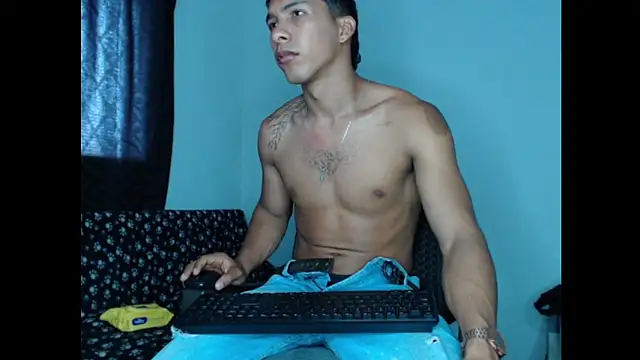 maximo vega newv online show from December 2024 03:21:02 PM