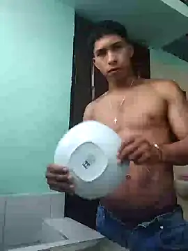 maximo vega newv online show from December 2024 09:50:01 PM