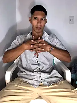 maximo vega newv online show from October 2025 11:17:01 PM