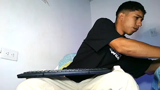 maximo vega newv online show from March 2026 07:53:01 PM