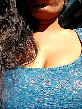 Kajal  Mehra online show from December 2025 07:47:02 AM