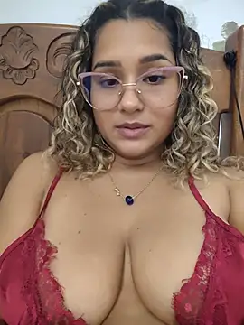 Snapshot of BrendaGirs chatting on June 2026 03:20:02 AM BrendaGirs online show from June 2026 03:20:02 AM