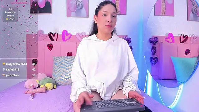 amandalee01 online show from February 2025 08:24:01 PM