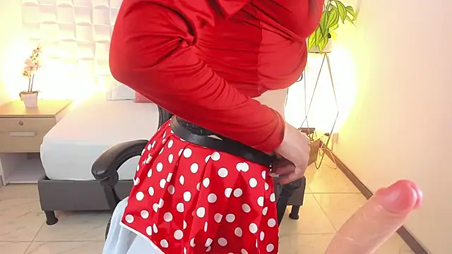 stephanya  online show from January 2025 02:14:02 AM