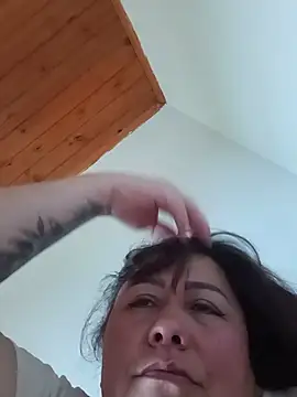 Darly Gomez online show from July 2026 07:01:01 PM