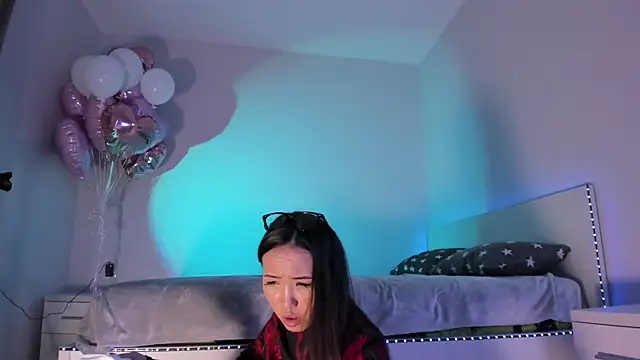 Mishel Blessing online show from February 2025 02:29:01 AM