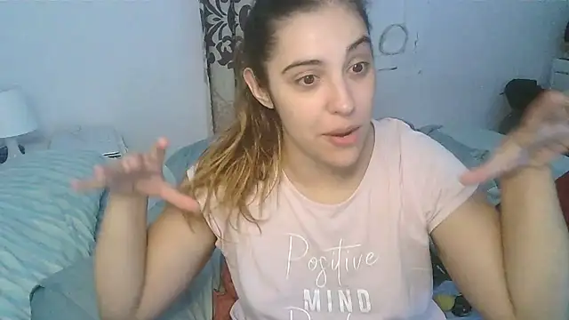 Ursumi1 online show from December 2024 11:28:02 PM