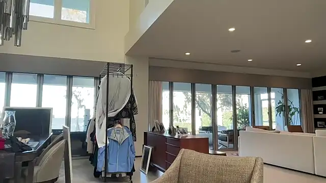 69woodinson online show from February 2026 02:59:02 PM