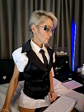 Milforja online show from October 2025 06:48:01 AM