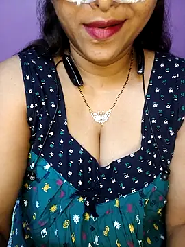 Sexy Mona Bhabhi online show from March 2026 06:22:02 PM