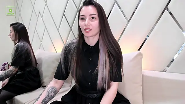 Ishtar Divine online show from February 2025 03:25:02 PM