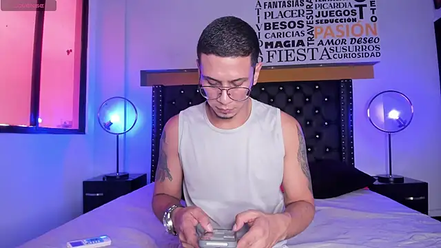 JoshMillerr  online show from March 2025 07:44:02 PM