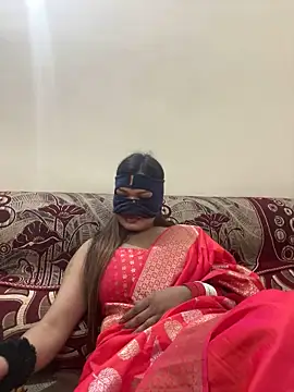 HoneyBearCpl online show from February 2025 04:10:01 PM