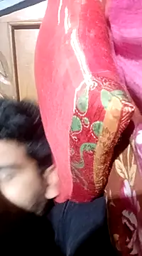 Snapshot of Roni1028 chatting on December 2024 01:54:01 AM Roni1028 online show from December 2024 01:54:01 AM