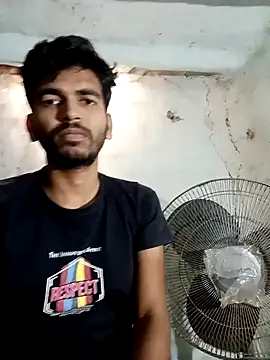 Snapshot of Roni1028 chatting on December 2024 07:30:01 AM Roni1028 online show from December 2024 07:30:01 AM