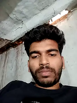 Snapshot of Roni1028 chatting on December 2024 09:35:01 AM Roni1028 online show from December 2024 09:35:01 AM