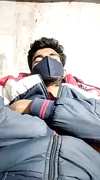 Snapshot of Roni1028 chatting on January 2025 04:11:02 PM Roni1028 online show from January 2025 04:11:02 PM