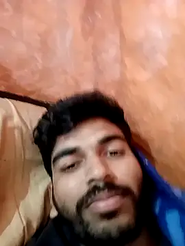 Snapshot of Roni1028 chatting on January 2025 07:28:02 PM Roni1028 online show from January 2025 07:28:02 PM