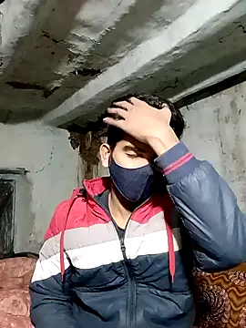 Snapshot of Roni1028 chatting on January 2025 05:49:01 PM Roni1028 online show from January 2025 05:49:01 PM