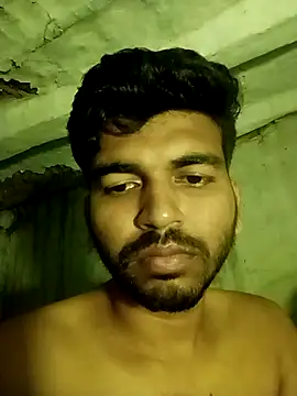 Snapshot of Roni1028 chatting on October 2025 08:20:01 PM Roni1028 online show from October 2025 08:20:01 PM