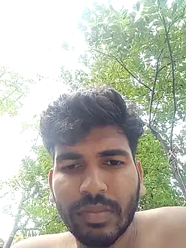 Snapshot of Roni1028 chatting on October 2025 07:05:02 AM Roni1028 online show from October 2025 07:05:02 AM