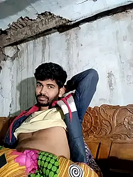 Snapshot of Roni1028 chatting on February 2026 09:53:01 PM Roni1028 online show from February 2026 09:53:01 PM