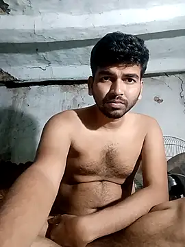 Snapshot of Roni1028 chatting on February 2026 08:05:02 PM Roni1028 online show from February 2026 08:05:02 PM