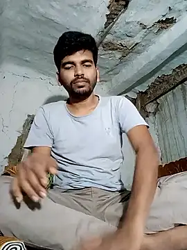 Snapshot of Roni1028 chatting on February 2026 07:58:02 PM Roni1028 online show from February 2026 07:58:02 PM