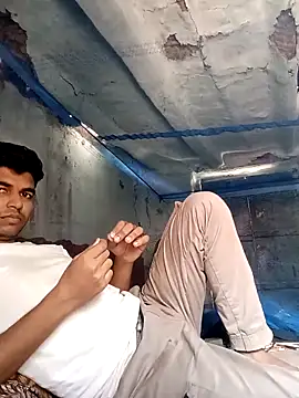 Snapshot of Roni1028 chatting on March 2026 08:06:01 AM Roni1028 online show from March 2026 08:06:01 AM